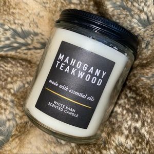 🆕 Bath & Body Works Candle - Mahogany Teakwood